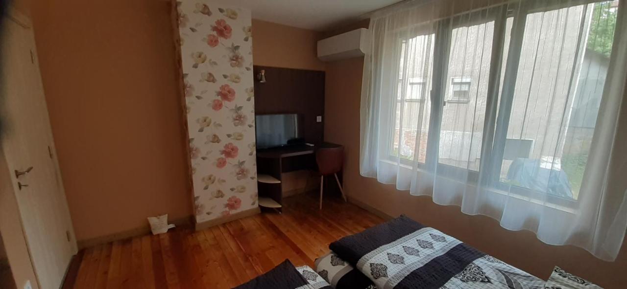 Апартамент Гето - 2 Комфорт Belogradtschik Exterior foto